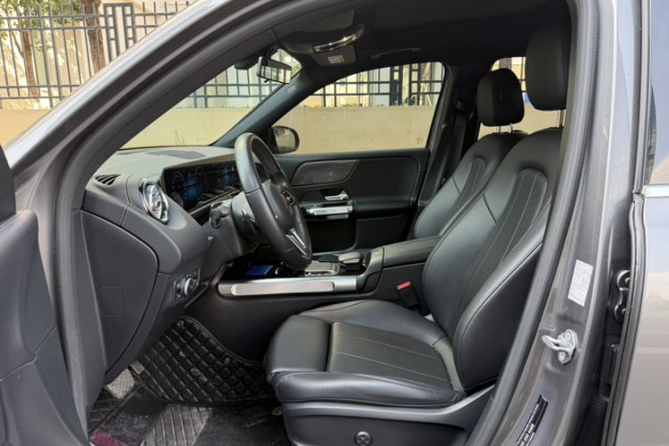 Used Mercedes-Benz GLB 2021 GLB 200 Dynamic Edition Interior 5