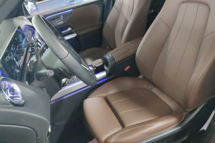 Used Mercedes-Benz GLB 2021 GLB 200 Fashion Model Left Front Seat