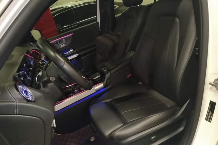 Used Mercedes-Benz GLB 2021 GLB 200 Fashion Model Left Front Seat