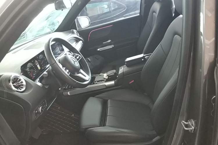 Used Mercedes-Benz GLB 2021 GLB 200 Dynamic Edition Left Front Seat