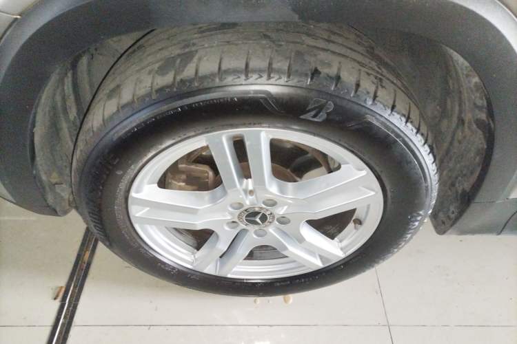 Used Mercedes-Benz GLB 2021 GLB 200 Dynamic Edition Left Front Wheel Hub