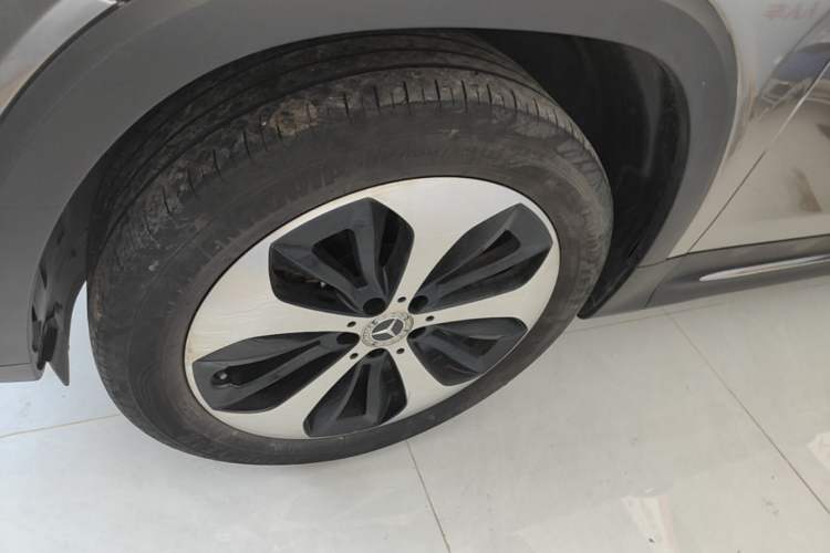 Used Mercedes-Benz GLB 2021 GLB 200 Fashion Model Left Front Wheel Hub