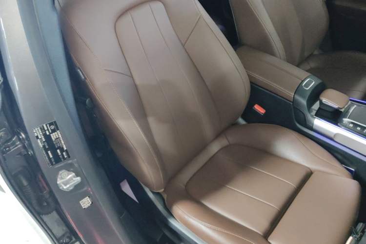 Used Mercedes-Benz GLB 2021 GLB 200 Fashion Model Right Front Seat