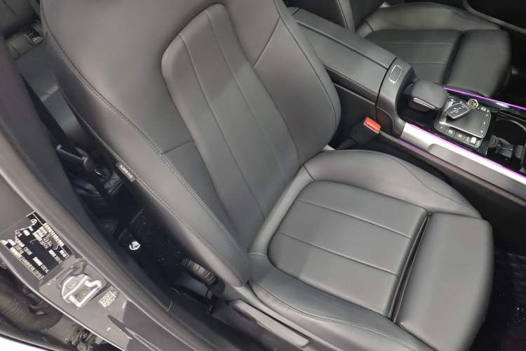 Used Mercedes-Benz GLB 2021 GLB 200 Dynamic Edition Right Front Seat