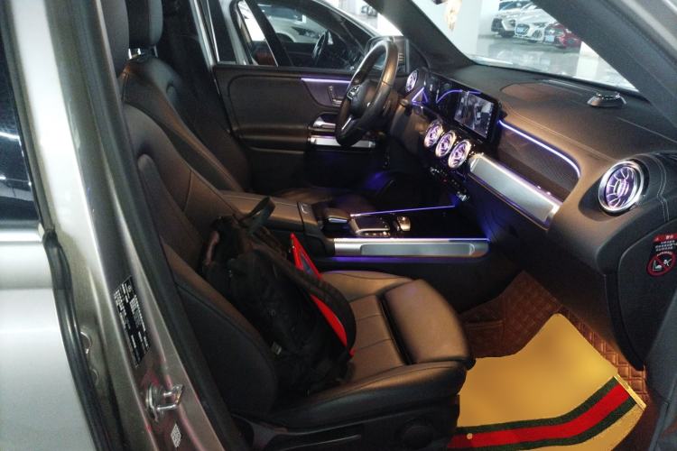 Used Mercedes-Benz GLB 2021 GLB 200 Dynamic Edition Right Front Seat