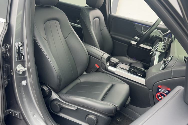 Used Mercedes-Benz GLB 2021 GLB 200 Dynamic Edition Right Front Seat