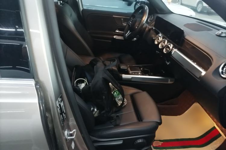 Used Mercedes-Benz GLB 2021 GLB 200 Dynamic Edition Right Front Seat