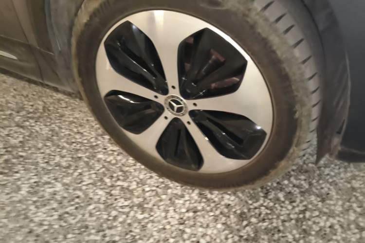 Used Mercedes-Benz GLB 2021 GLB 200 Fashion Model Right Front Wheel Hub