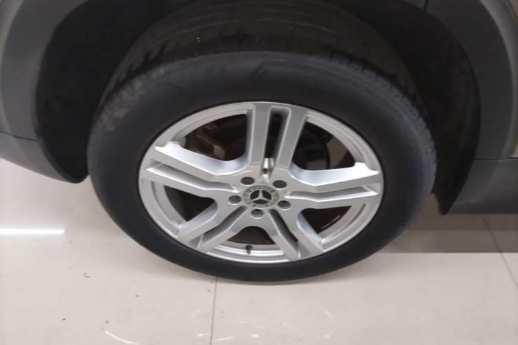 Used Mercedes-Benz GLB 2021 GLB 200 Dynamic Edition Right Rear Wheel Hub