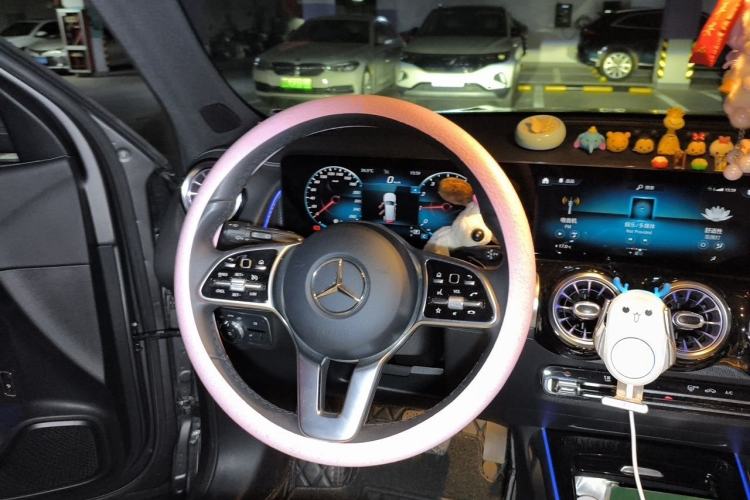Used Mercedes-Benz GLB 2021 GLB 200 Fashion Model Steering Wheel