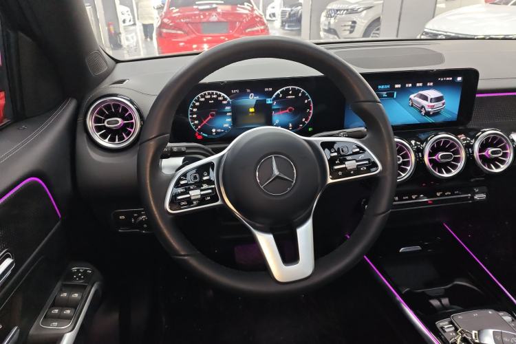 Used Mercedes-Benz GLB 2021 GLB 200 Dynamic Edition Steering Wheel