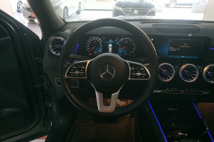 Used Mercedes-Benz GLB 2021 GLB 200 Dynamic Edition Steering Wheel