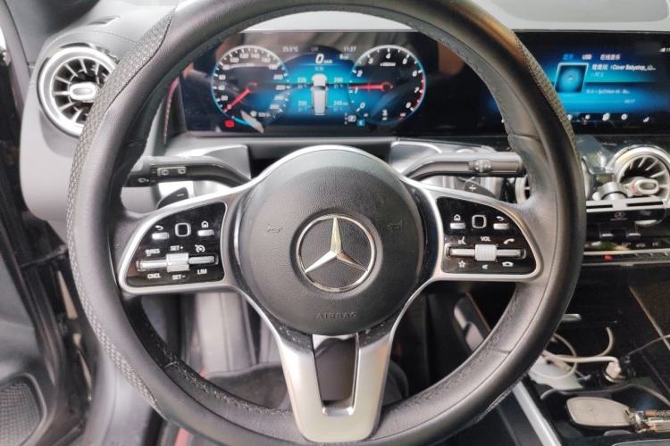 Used Mercedes-Benz GLB 2021 GLB 200 Dynamic Edition Steering Wheel