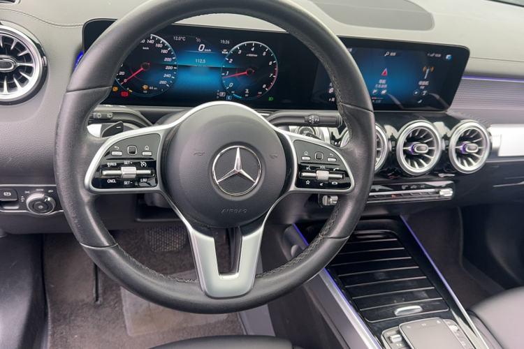 Used Mercedes-Benz GLB 2021 GLB 200 Dynamic Edition Steering Wheel