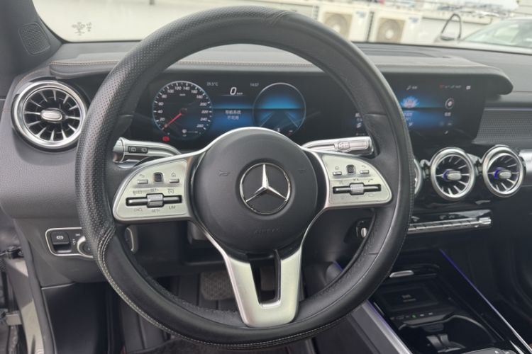 Used Mercedes-Benz GLB 2021 GLB 200 Fashion Model Steering Wheel