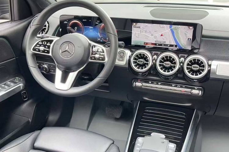 Used Mercedes-Benz GLB 2021 GLB 200 Dynamic Edition Interior 2