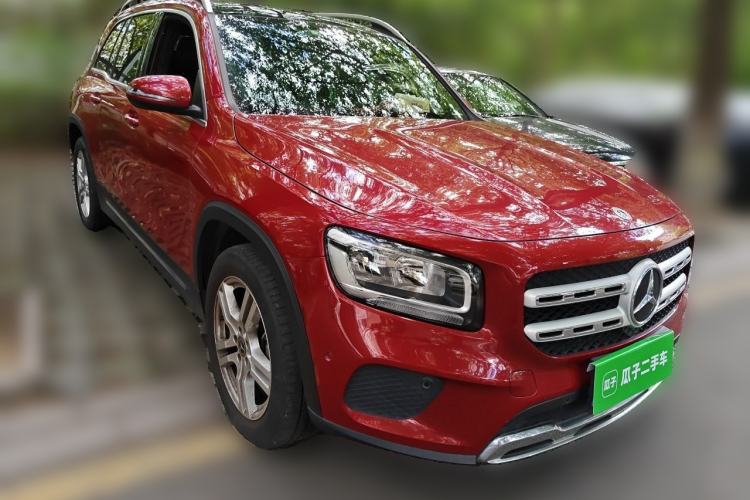 Used Mercedes-Benz GLB 2021 GLB 180 Dynamic Edition Front Right 45 Deg