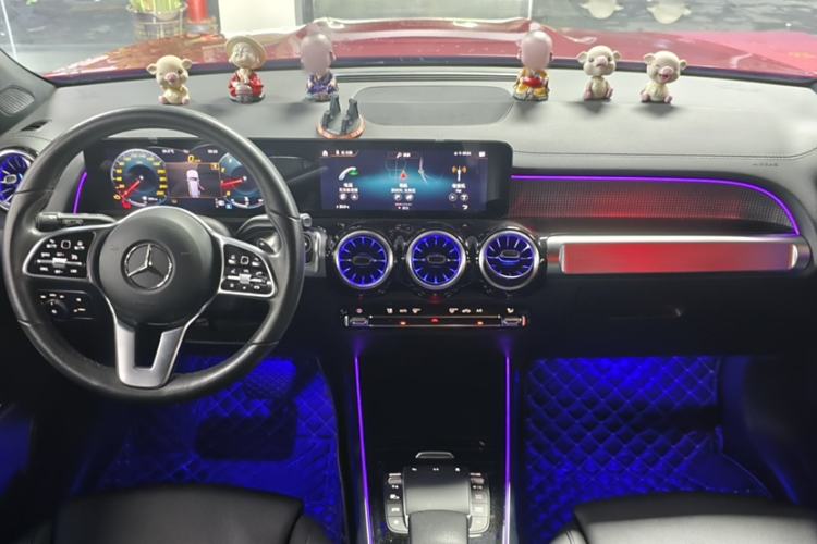 Used Mercedes-Benz GLB 2021 GLB 200 Dynamic Edition Interior 1