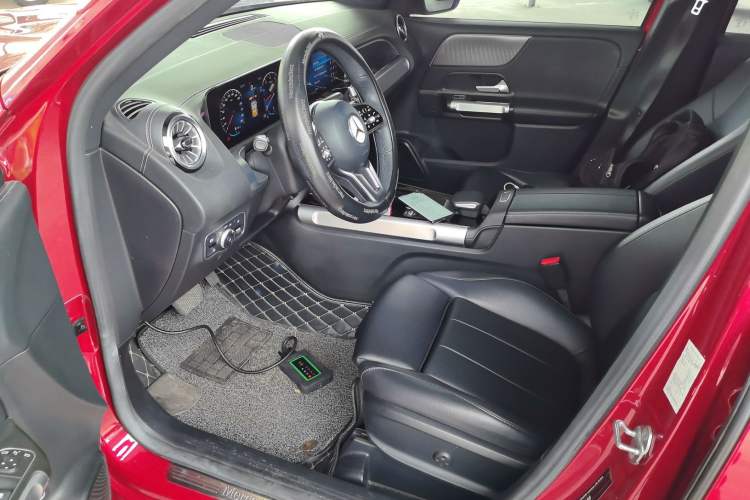 Used Mercedes-Benz GLB 2021 GLB 200 Dynamic Edition Left Front Seat