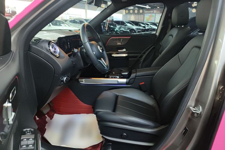 Used Mercedes-Benz GLB 2021 GLB 200 Fashion Model Left Front Seat