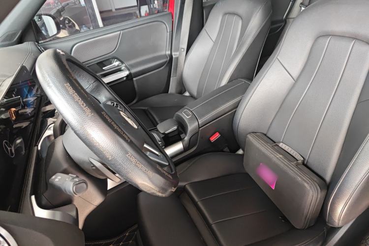 Used Mercedes-Benz GLB 2021 GLB 200 Dynamic Edition Left Front Seat