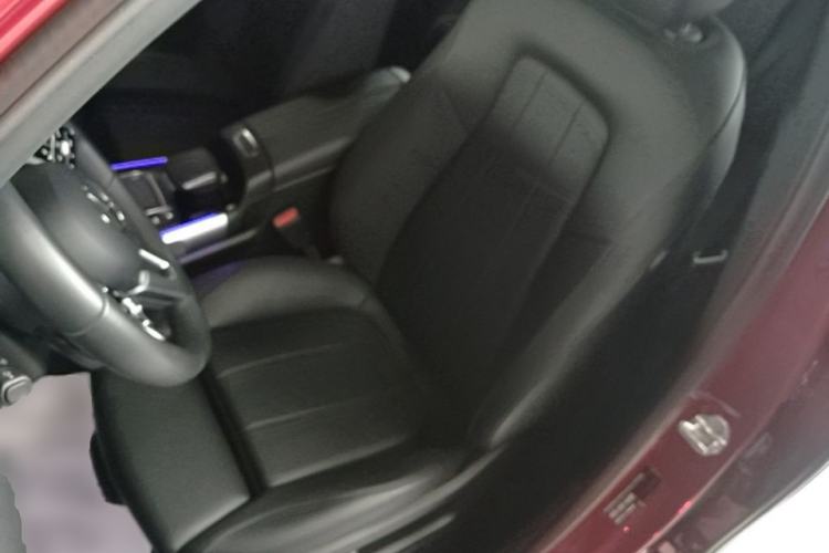 Used Mercedes-Benz GLB 2021 GLB 200 Fashion Model Left Front Seat