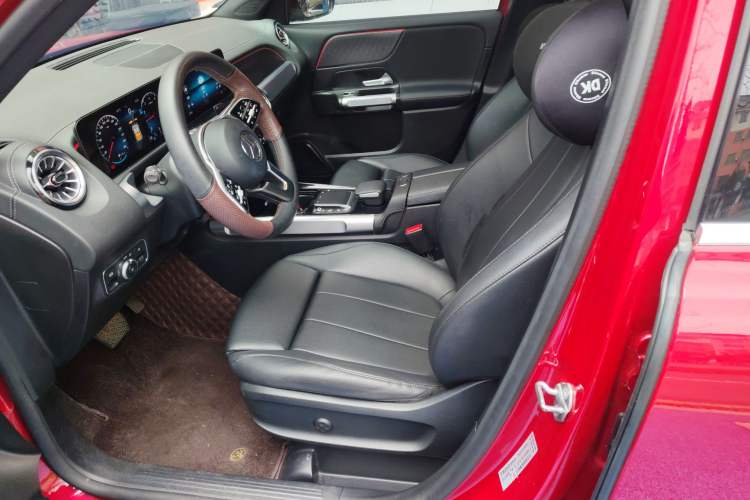 Used Mercedes-Benz GLB 2021 GLB 200 Dynamic Edition Left Front Seat