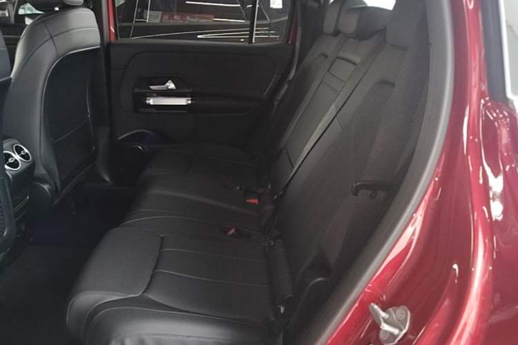 Used Mercedes-Benz GLB 2021 GLB 200 Fashion Model Left Rear Seat