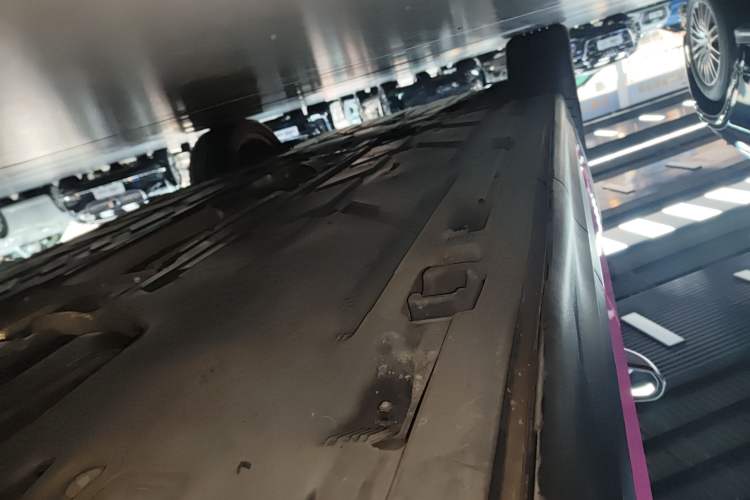 Used Mercedes-Benz GLB 2021 GLB 200 Fashion Model Left Side Sill