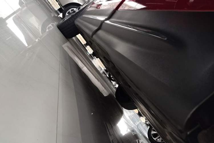 Used Mercedes-Benz GLB 2021 GLB 200 Fashion Model Left Side Sill