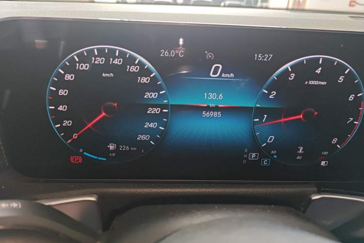 Used Mercedes-Benz GLB 2021 GLB 200 Dynamic Edition Odometer Close Up