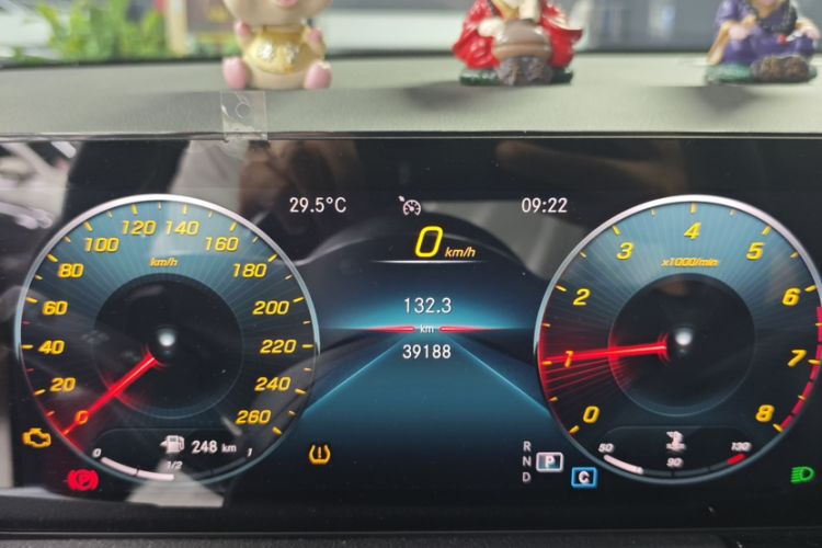 Used Mercedes-Benz GLB 2021 GLB 200 Dynamic Edition Odometer Close Up