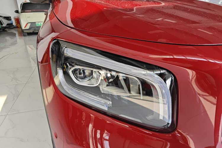 Used Mercedes-Benz GLB 2021 GLB 200 Dynamic Edition Right Front Headlight
