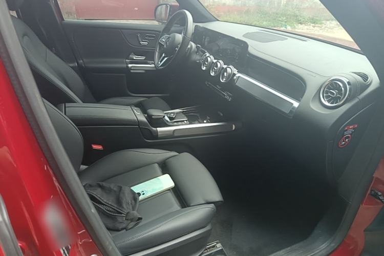 Used Mercedes-Benz GLB 2021 GLB 200 Fashion Model Right Front Seat