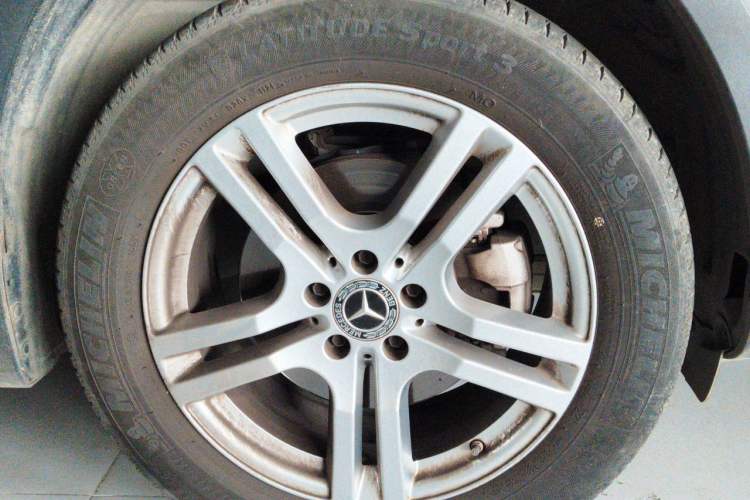Used Mercedes-Benz GLB 2021 GLB 200 Dynamic Edition Right Front Wheel Hub