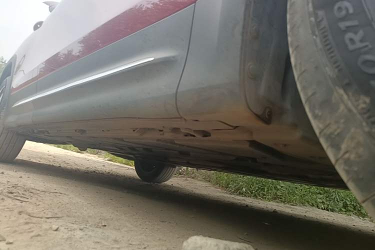 Used Mercedes-Benz GLB 2021 GLB 200 Fashion Model Right Side Sill