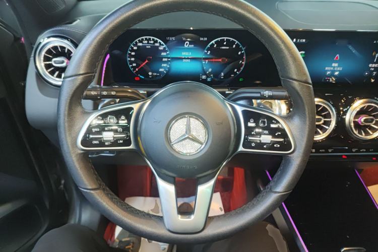 Used Mercedes-Benz GLB 2021 GLB 200 Fashion Model Steering Wheel