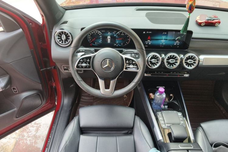Used Mercedes-Benz GLB 2021 GLB 200 Fashion Model Steering Wheel