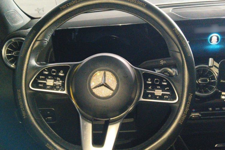 Used Mercedes-Benz GLB 2021 GLB 200 Dynamic Edition Steering Wheel