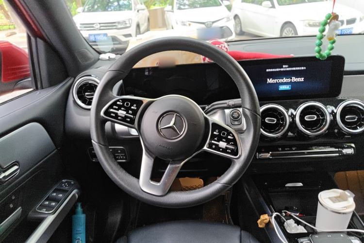 Used Mercedes-Benz GLB 2021 GLB 180 Dynamic Edition Steering Wheel