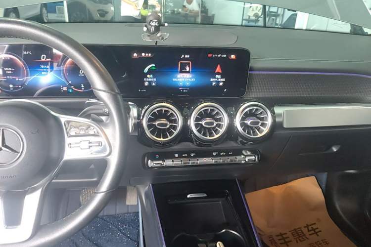 Used Mercedes-Benz GLB 2021 GLB 200 Fashion Model Audio And AC Panel