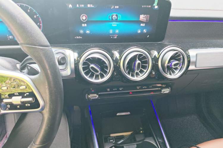 Used Mercedes-Benz GLB 2021 GLB 200 Dynamic Edition Audio And AC Panel