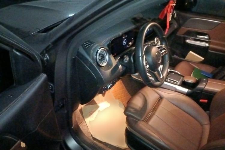 Used Mercedes-Benz GLB 2021 GLB 200 Dynamic Edition Driver Seat