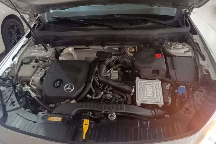 Used Mercedes-Benz GLB 2021 GLB 200 Dynamic Edition Engine Bay