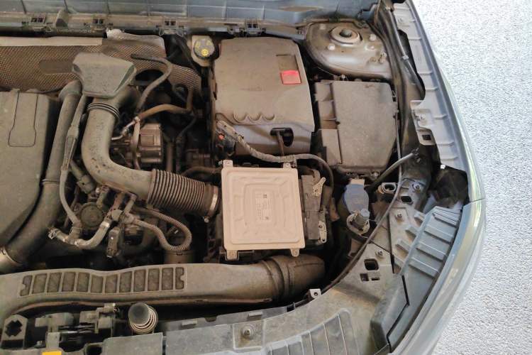 Used Mercedes-Benz GLB 2021 GLB 200 Fashion Model Engine Bay Left