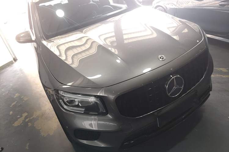 Used Mercedes-Benz GLB 2021 GLB 200 Fashion Model Front Right 45 Deg