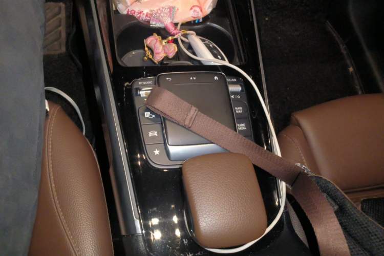 Used Mercedes-Benz GLB 2021 GLB 200 Dynamic Edition Gear Lever
