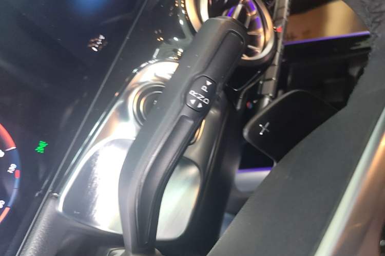 Used Mercedes-Benz GLB 2021 GLB 200 Fashion Model Gear Lever