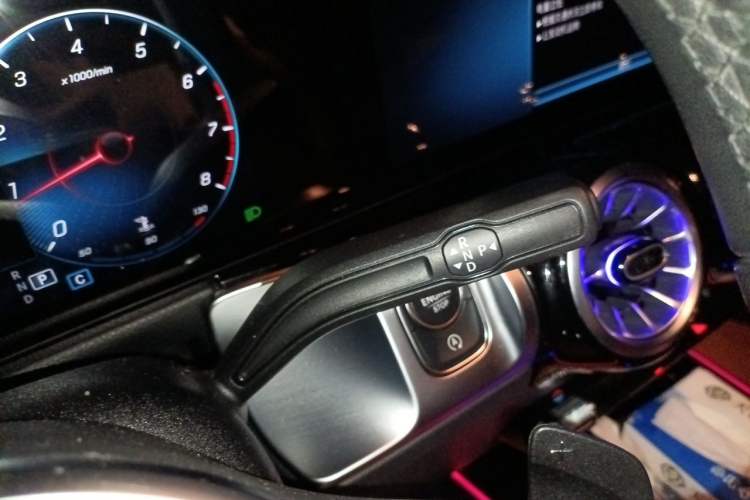 Used Mercedes-Benz GLB 2021 GLB 200 Dynamic Edition Gear Lever