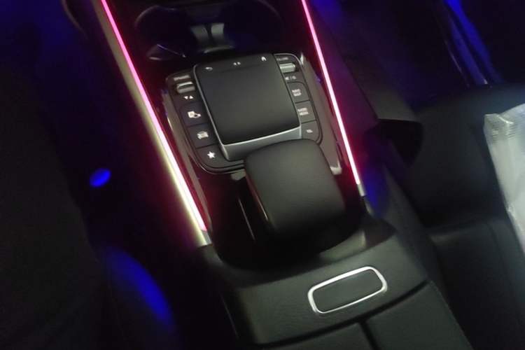 Used Mercedes-Benz GLB 2021 GLB 200 Fashion Model Gear Lever